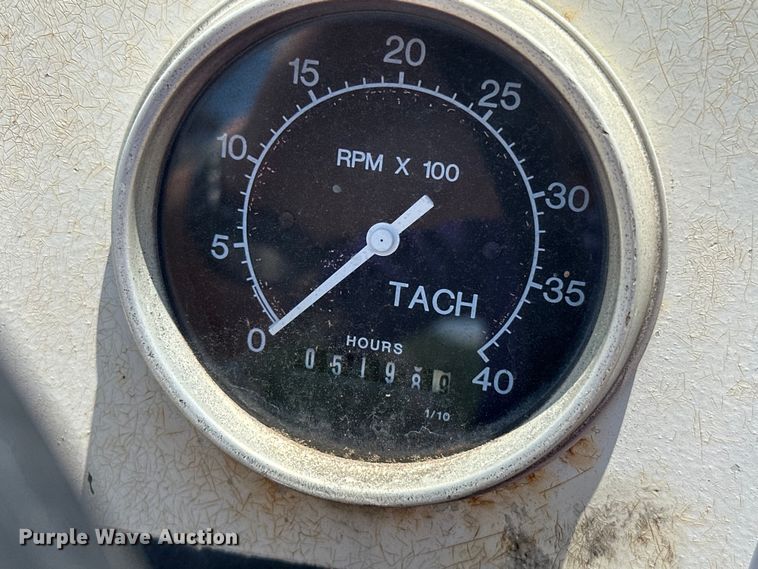 image for item NR9931 Cedarapids  CR361R paver