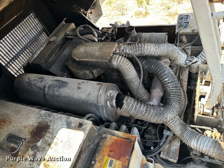 image for item NR9931 Cedarapids  CR361R paver