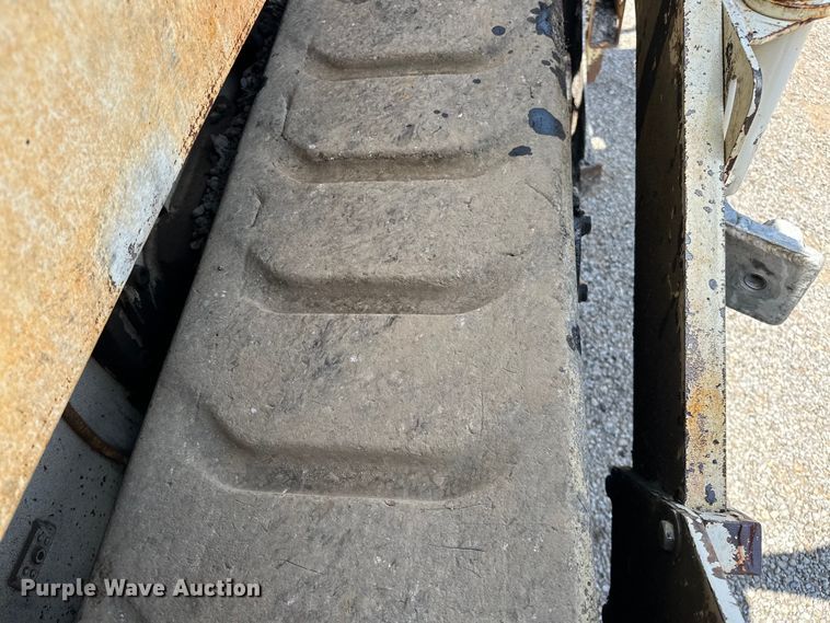 image for item NR9931 Cedarapids  CR361R paver