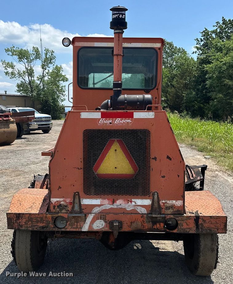 image for item NR9932 Broce  RC350 broom