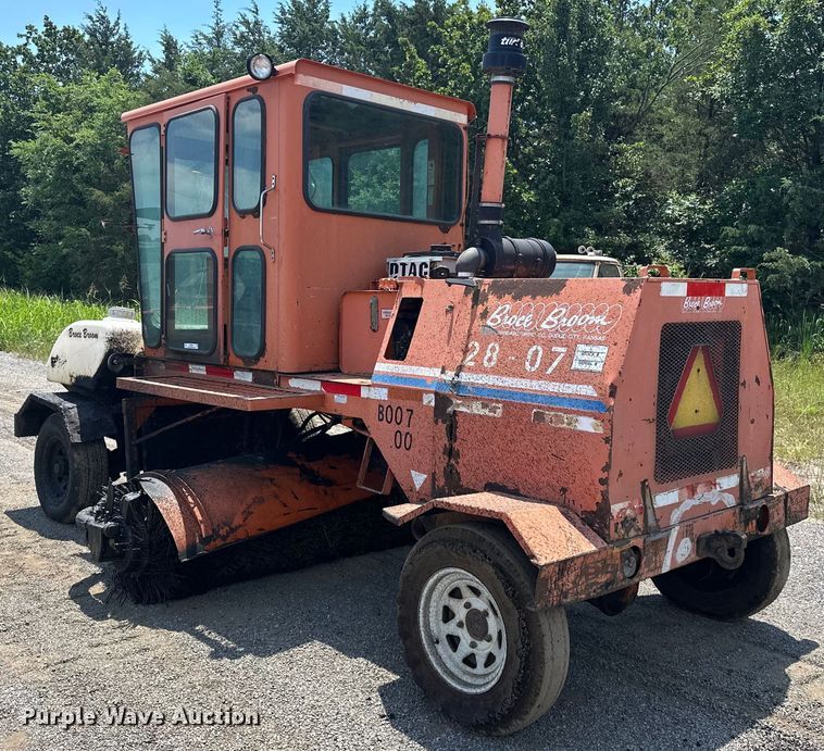 image for item NR9932 Broce  RC350 broom