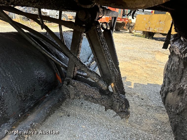 image for item NR9932 Broce  RC350 broom