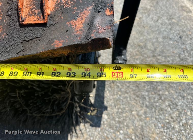 image for item NR9932 Broce  RC350 broom