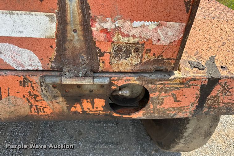 image for item NR9932 Broce  RC350 broom