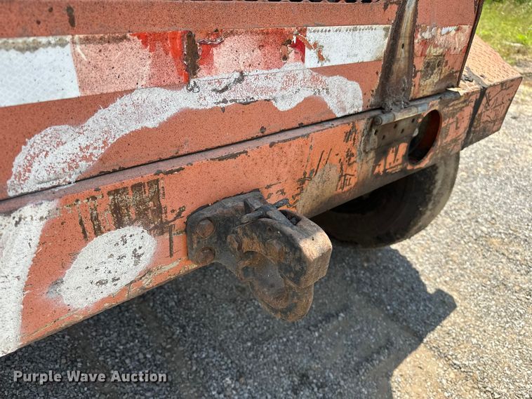 image for item NR9932 Broce  RC350 broom