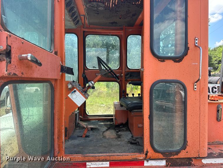 image for item NR9932 Broce  RC350 broom