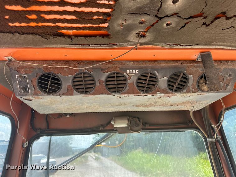 image for item NR9932 Broce  RC350 broom