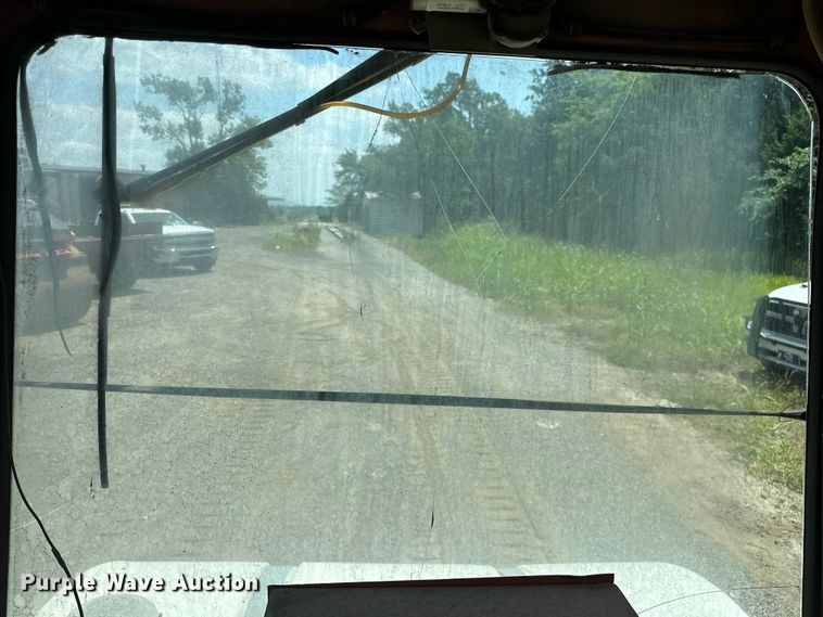 image for item NR9932 Broce  RC350 broom