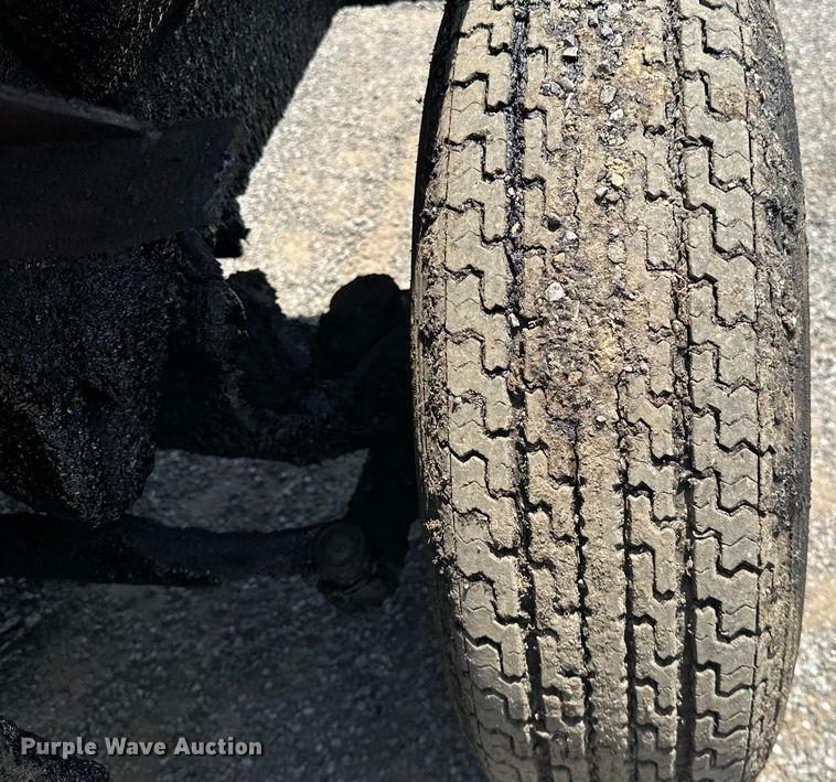 image for item NR9932 Broce  RC350 broom