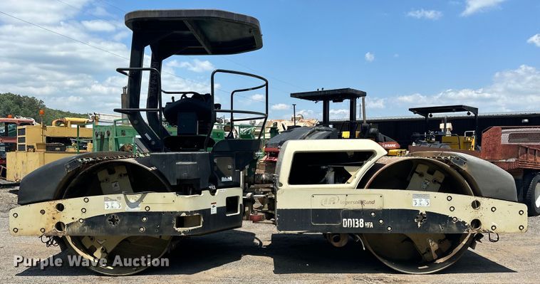 image for item NR9933 2006 Ingersoll Rand DD138 HFA double drum vibratory roller