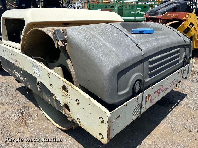 image for item NR9933 2006 Ingersoll Rand DD138 HFA double drum vibratory roller