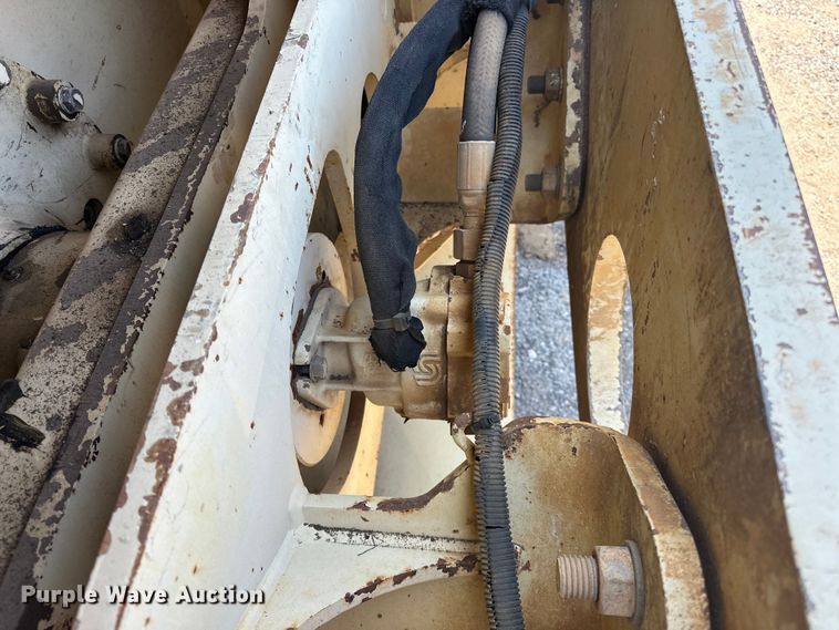 image for item NR9933 2006 Ingersoll Rand DD138 HFA double drum vibratory roller