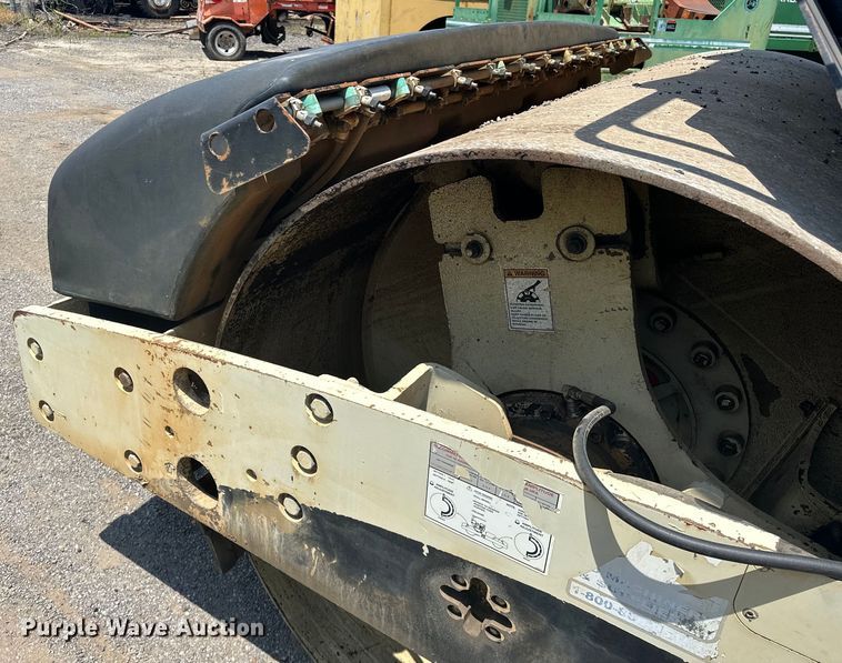 image for item NR9933 2006 Ingersoll Rand DD138 HFA double drum vibratory roller