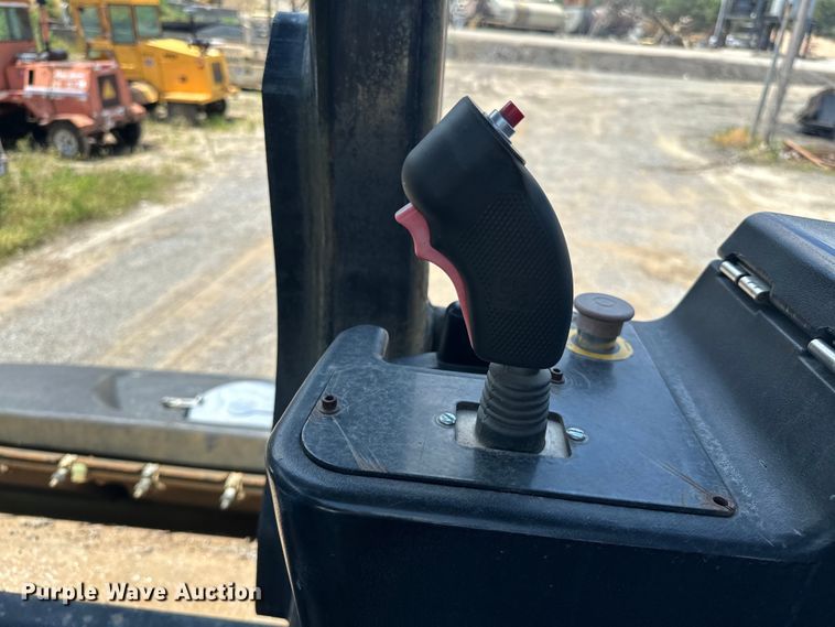 image for item NR9933 2006 Ingersoll Rand DD138 HFA double drum vibratory roller