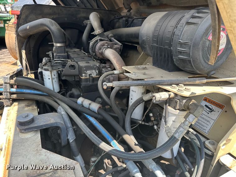 image for item NR9933 2006 Ingersoll Rand DD138 HFA double drum vibratory roller