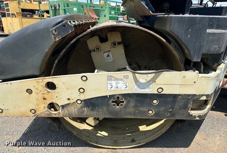 image for item NR9933 2006 Ingersoll Rand DD138 HFA double drum vibratory roller