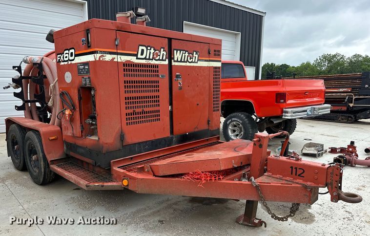 image for item NR9943 2007 Ditch Witch  FX60 vacuum excavator