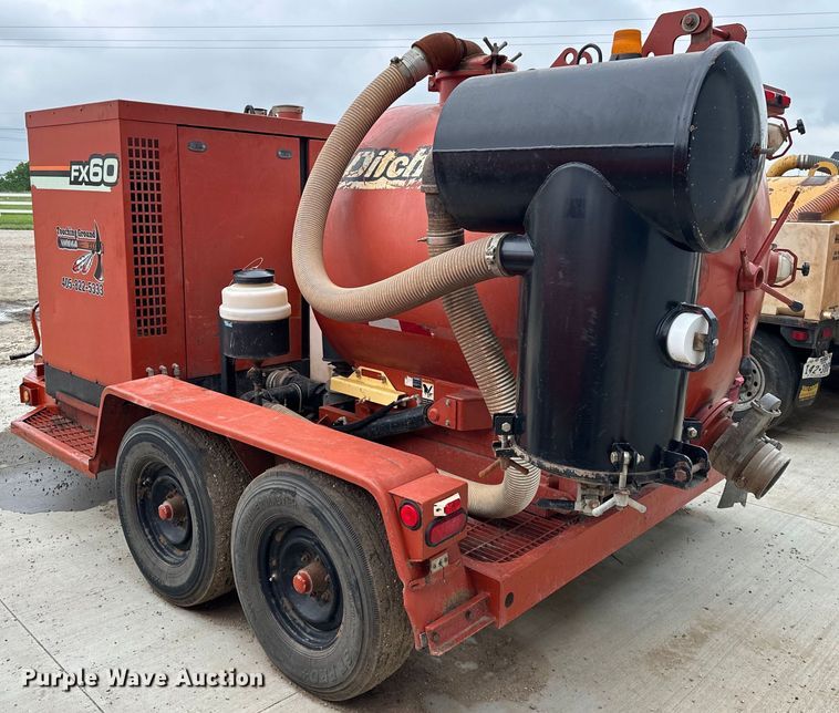 image for item NR9943 2007 Ditch Witch  FX60 vacuum excavator