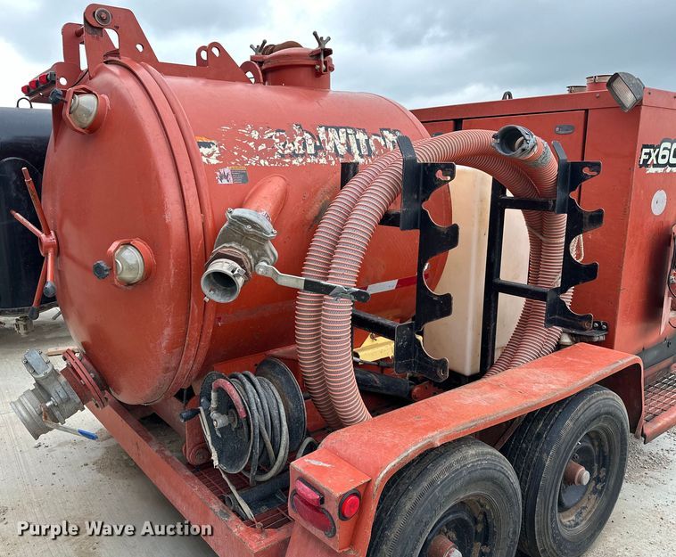 image for item NR9943 2007 Ditch Witch  FX60 vacuum excavator