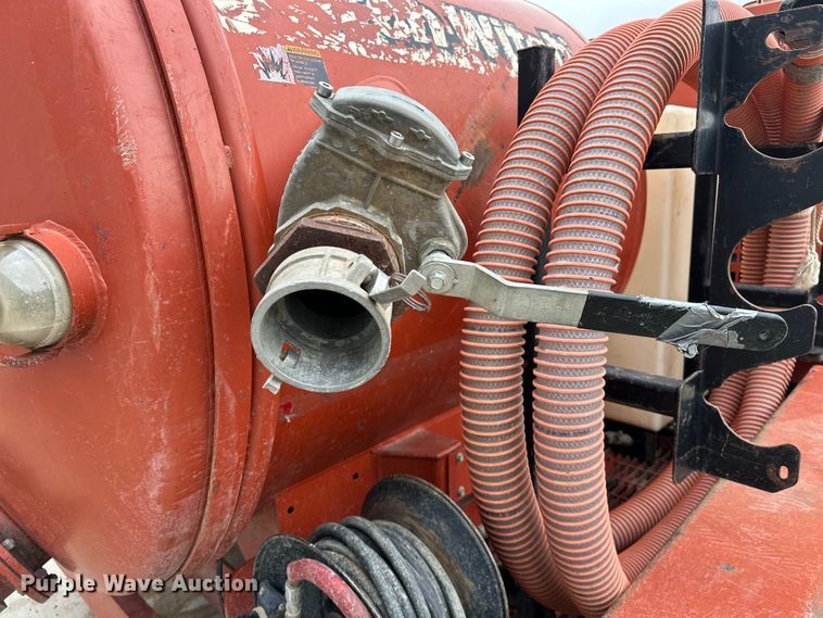 image for item NR9943 2007 Ditch Witch  FX60 vacuum excavator