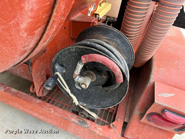 image for item NR9943 2007 Ditch Witch  FX60 vacuum excavator