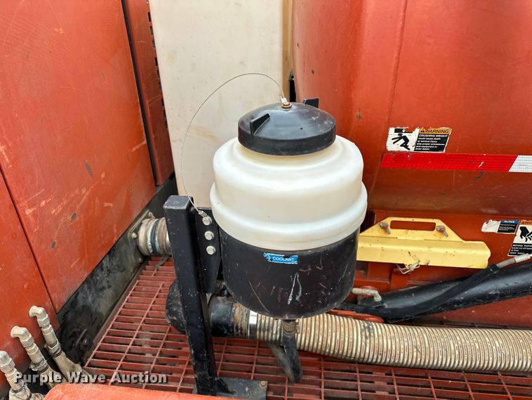 image for item NR9943 2007 Ditch Witch  FX60 vacuum excavator