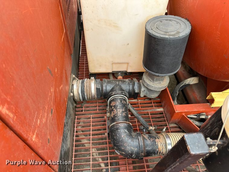 image for item NR9943 2007 Ditch Witch  FX60 vacuum excavator