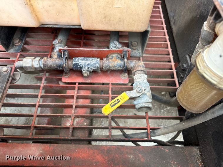 image for item NR9943 2007 Ditch Witch  FX60 vacuum excavator