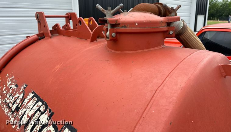 image for item NR9943 2007 Ditch Witch  FX60 vacuum excavator