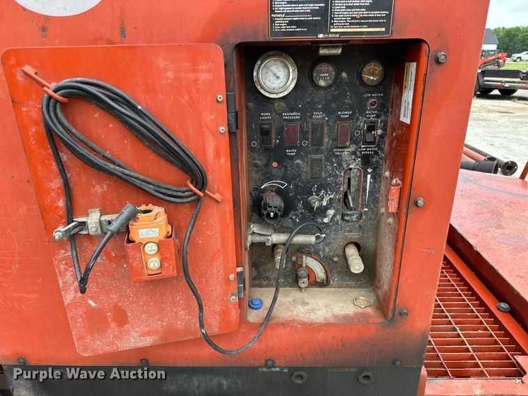 image for item NR9943 2007 Ditch Witch  FX60 vacuum excavator