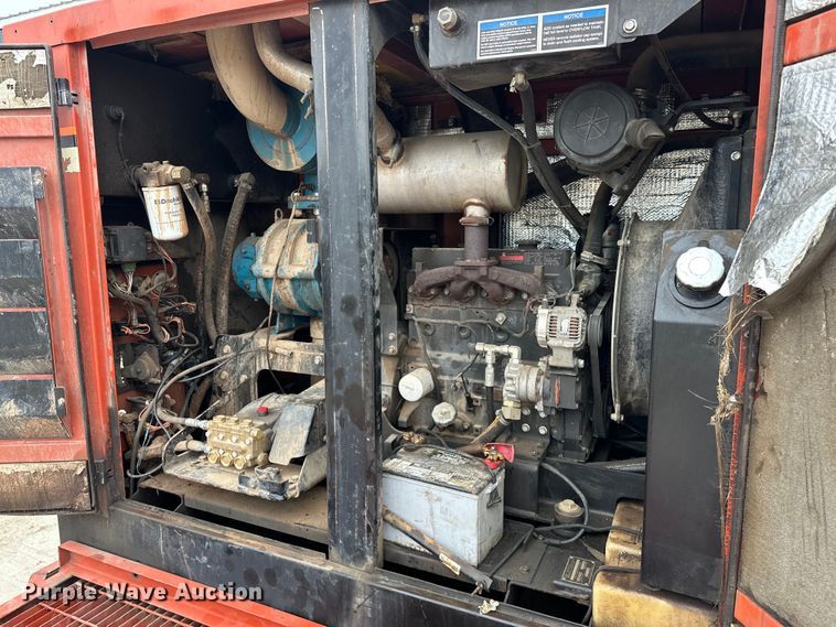 image for item NR9943 2007 Ditch Witch  FX60 vacuum excavator