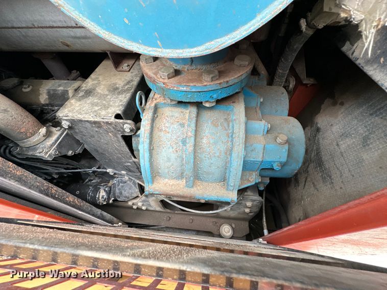 image for item NR9943 2007 Ditch Witch  FX60 vacuum excavator