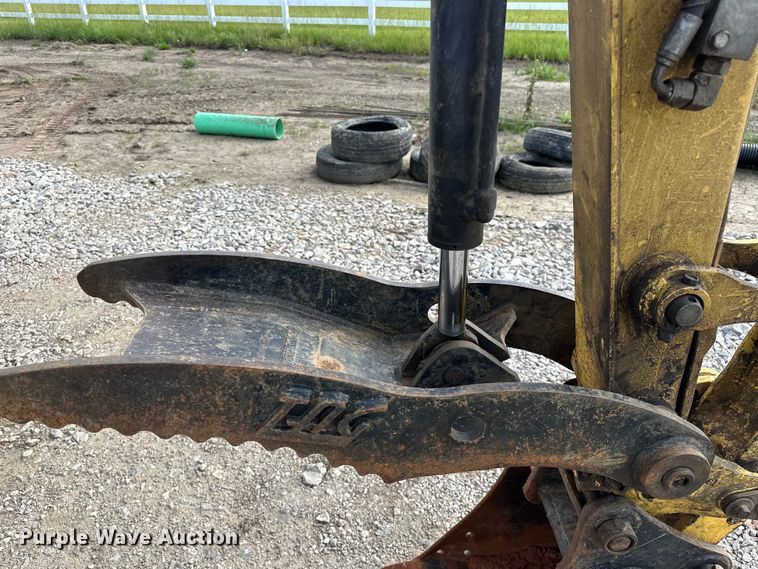 image for item NR9947 2018 Yanmar VIO35-6A mini excavator