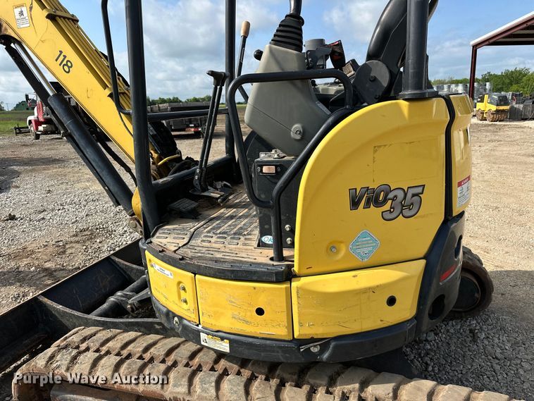 image for item NR9947 2018 Yanmar VIO35-6A mini excavator