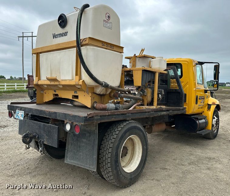 image for item NR9950 2007 International  4300 SBA flatbed truck