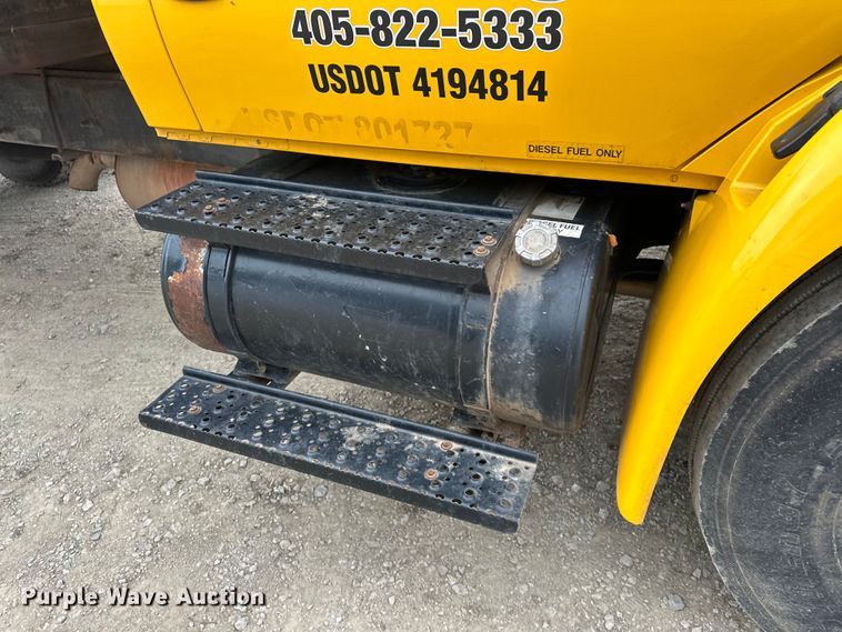 image for item NR9950 2007 International  4300 SBA flatbed truck