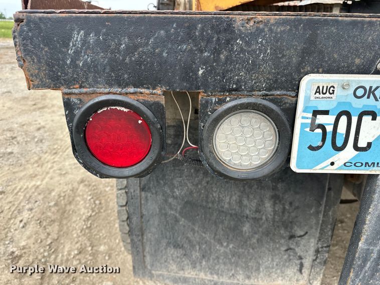 image for item NR9950 2007 International  4300 SBA flatbed truck