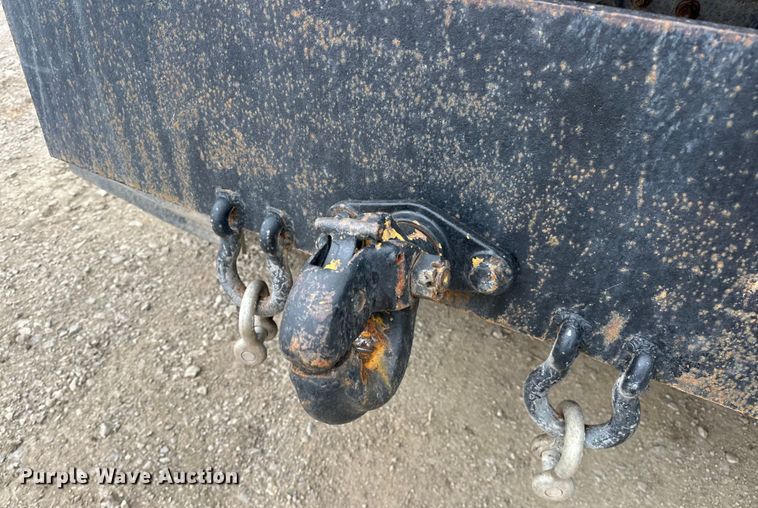 image for item NR9950 2007 International  4300 SBA flatbed truck