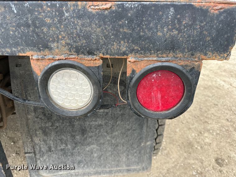 image for item NR9950 2007 International  4300 SBA flatbed truck