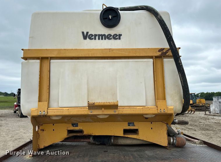 image for item NR9950 2007 International  4300 SBA flatbed truck