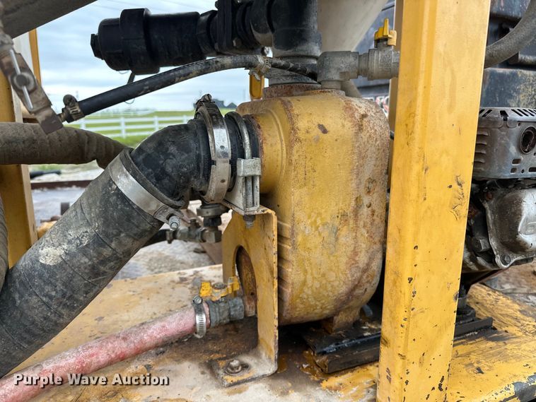 image for item NR9950 2007 International  4300 SBA flatbed truck