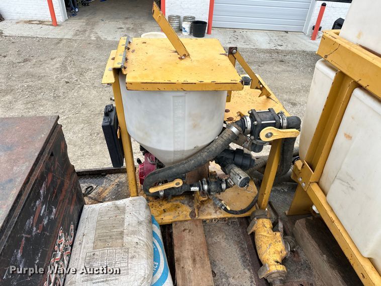 image for item NR9950 2007 International  4300 SBA flatbed truck