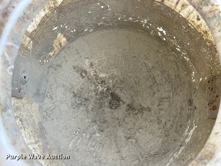 image for item NR9950 2007 International  4300 SBA flatbed truck