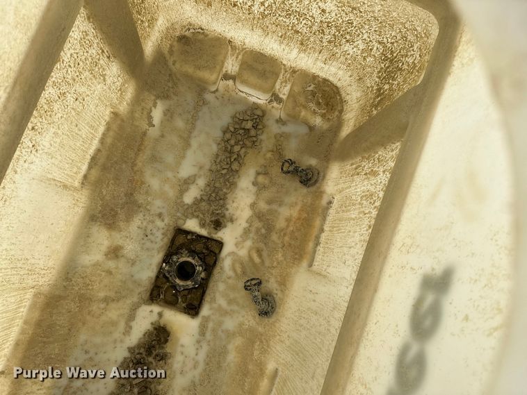 image for item NR9950 2007 International  4300 SBA flatbed truck