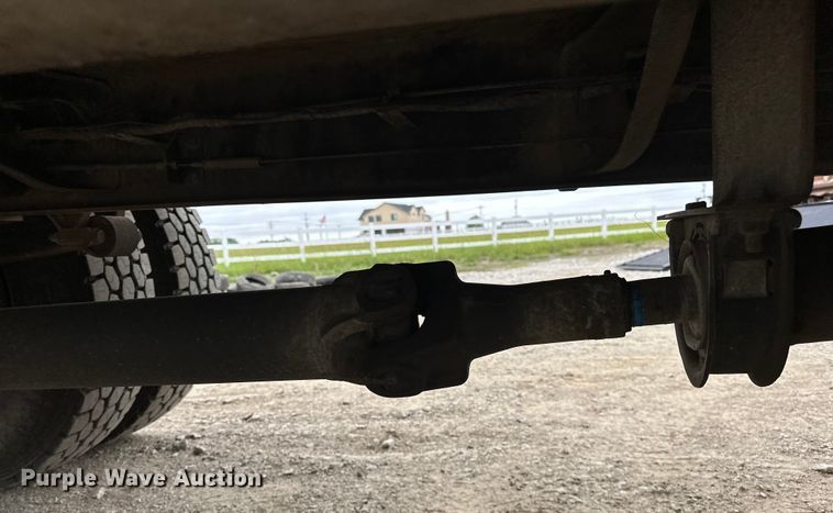 image for item NR9950 2007 International  4300 SBA flatbed truck