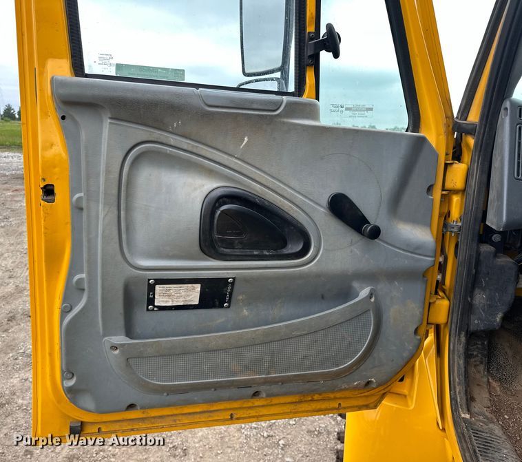 image for item NR9950 2007 International  4300 SBA flatbed truck