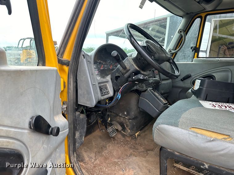 image for item NR9950 2007 International  4300 SBA flatbed truck