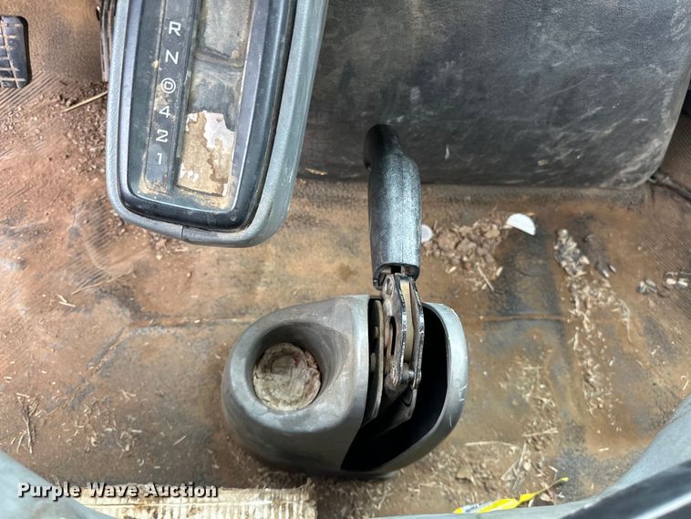 image for item NR9950 2007 International  4300 SBA flatbed truck