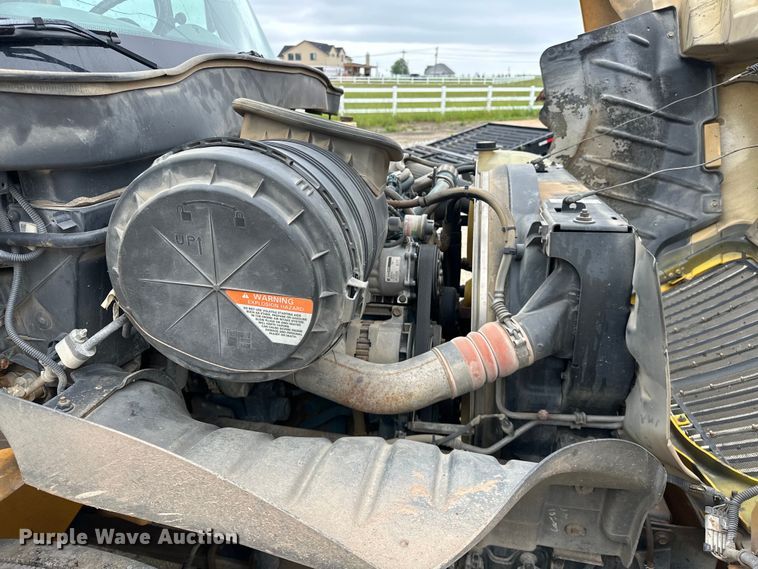 image for item NR9950 2007 International  4300 SBA flatbed truck