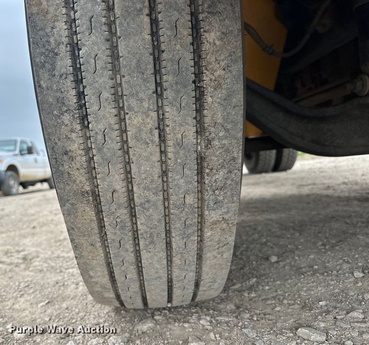 image for item NR9950 2007 International  4300 SBA flatbed truck